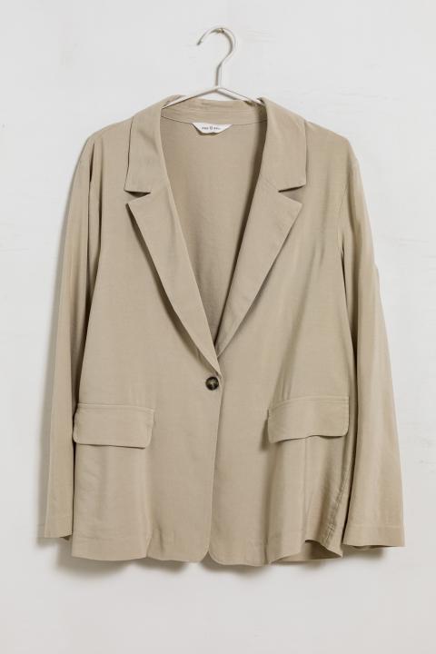 Blazer eseOese beige fluida con bolsillos 110744